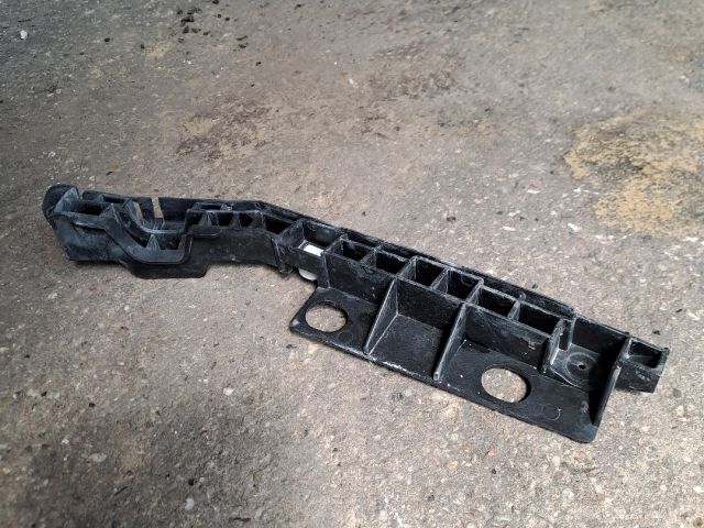 bontott OPEL ANTARA Jobb első Oldal Lökhárító Tartó (Műanyag)