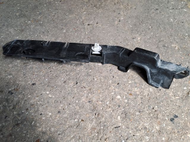 bontott OPEL ANTARA Jobb első Oldal Lökhárító Tartó (Műanyag)