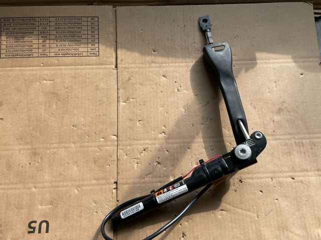 bontott OPEL ANTARA Jobb első Övfeszítő