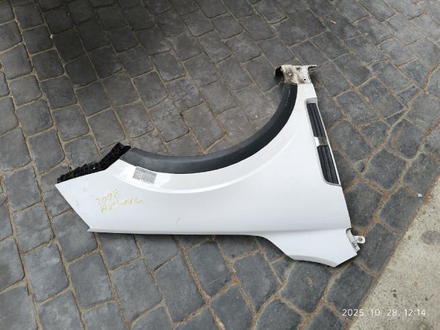 bontott OPEL ANTARA Jobb első Sárvédő