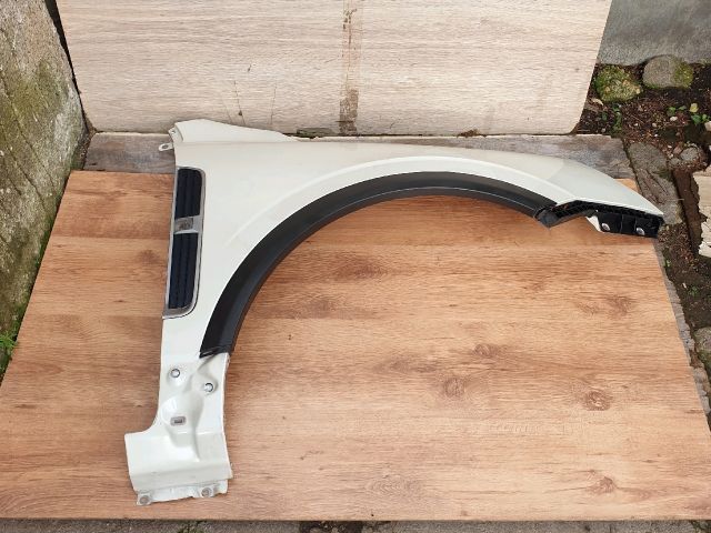 bontott OPEL ANTARA Jobb első Sárvédő