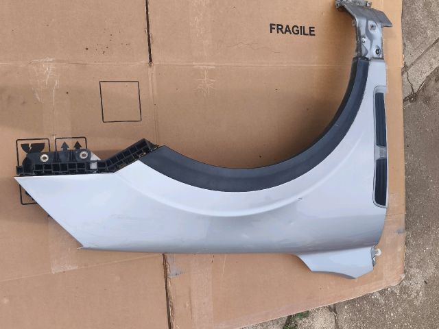 bontott OPEL ANTARA Jobb első Sárvédő
