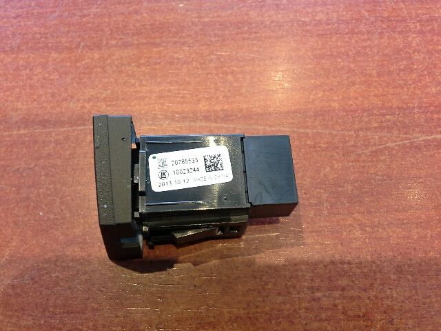 bontott OPEL ANTARA Jobb első Ülésfűtés Kapcsoló