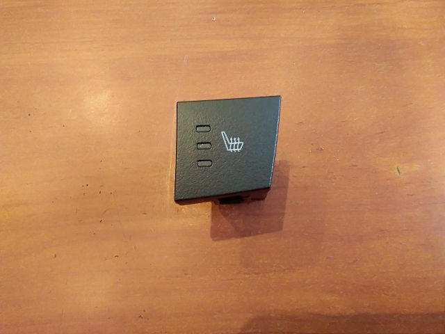 bontott OPEL ANTARA Jobb első Ülésfűtés Kapcsoló