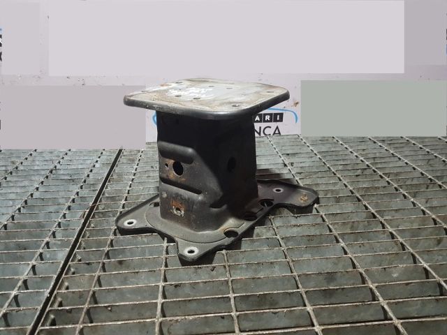 bontott OPEL ANTARA Jobb első Ütközéscsillapító