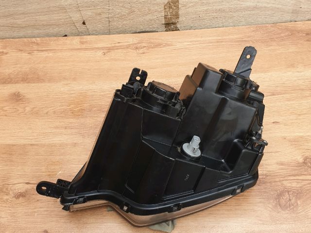 bontott OPEL ANTARA Jobb Fényszóró