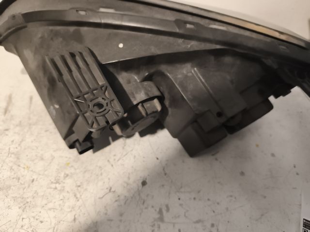 bontott OPEL ANTARA Jobb Fényszóró