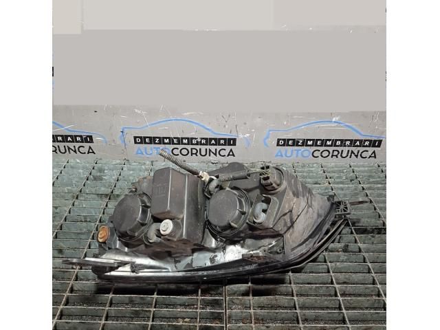 bontott OPEL ANTARA Jobb Fényszóró