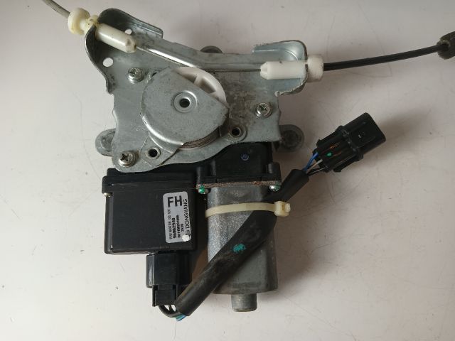 bontott OPEL ANTARA Jobb hátsó Ablakemelő Szerkezet (Elektromos)