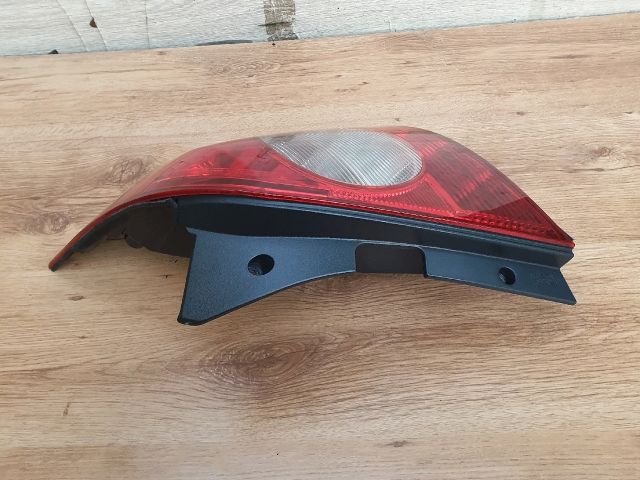 bontott OPEL ANTARA Jobb Hátsó Lámpa