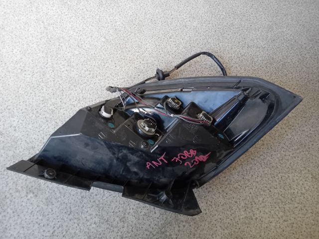 bontott OPEL ANTARA Jobb Hátsó Lámpa