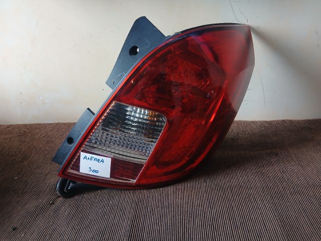 bontott OPEL ANTARA Jobb Hátsó Lámpa