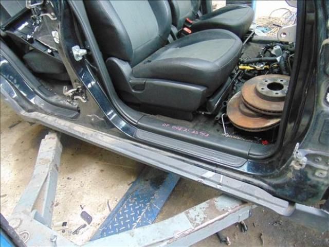 bontott OPEL ANTARA Jobb Küszöb