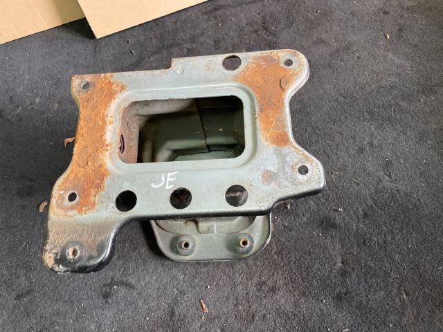 bontott OPEL ANTARA Jobb Lökhárító Tartó Nyúlványvég