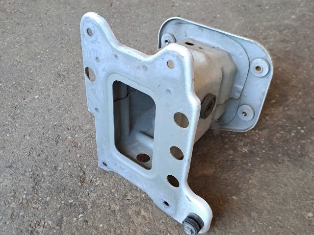 bontott OPEL ANTARA Jobb Lökhárító Tartó Nyúlványvég