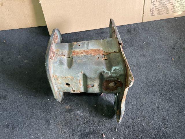 bontott OPEL ANTARA Jobb Lökhárító Tartó Nyúlványvég