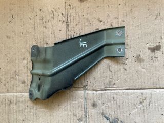 bontott OPEL ANTARA Jobb Sárvédő Oldaltartó