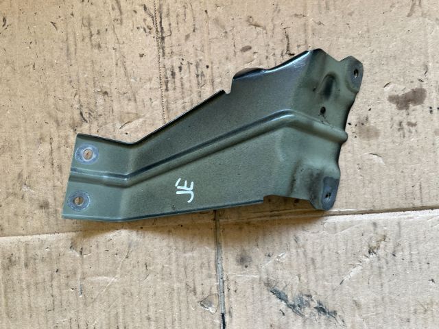 bontott OPEL ANTARA Jobb Sárvédő Oldaltartó