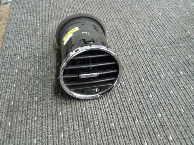 bontott OPEL ANTARA Jobb Szellőző