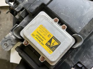 bontott OPEL ANTARA Jobb Xenon Fényszóró