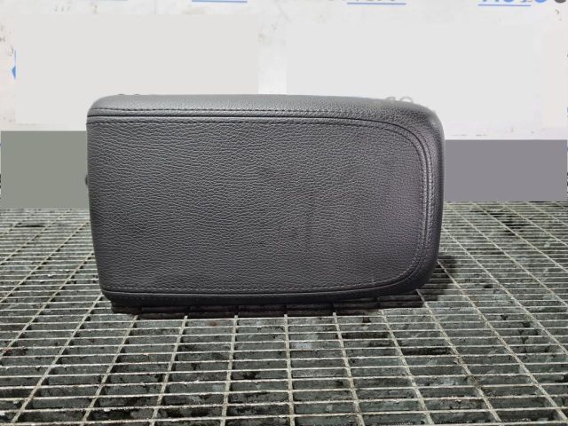 bontott OPEL ANTARA Könyöklő