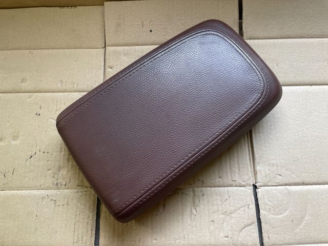 bontott OPEL ANTARA Könyöklő