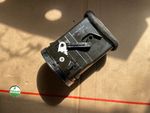 bontott OPEL ANTARA Középső Jobb Szellőző