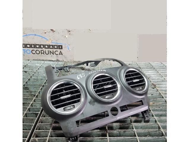 bontott OPEL ANTARA Középső Szellőző