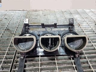 bontott OPEL ANTARA Középső Szellőző