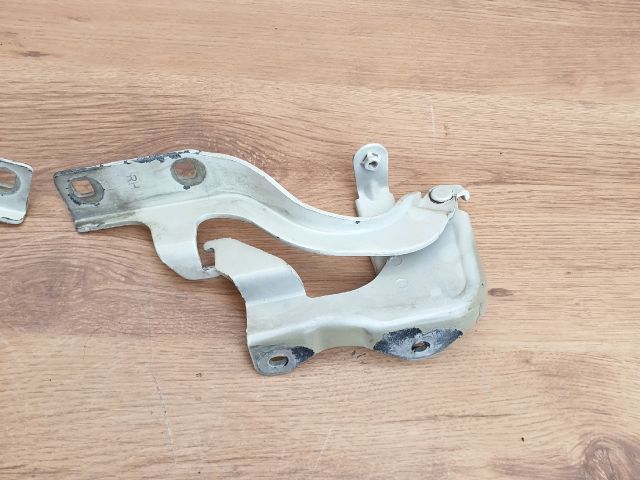 bontott OPEL ANTARA Motorháztető Zsanér Pár