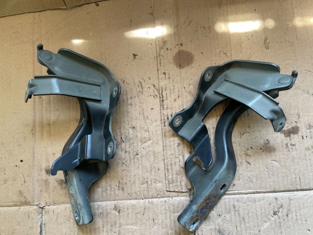 bontott OPEL ANTARA Motorháztető Zsanér Pár