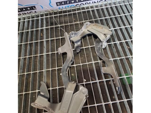 bontott OPEL ANTARA Motorháztető Zsanér Pár