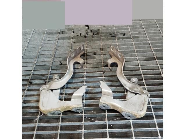 bontott OPEL ANTARA Motorháztető Zsanér Pár