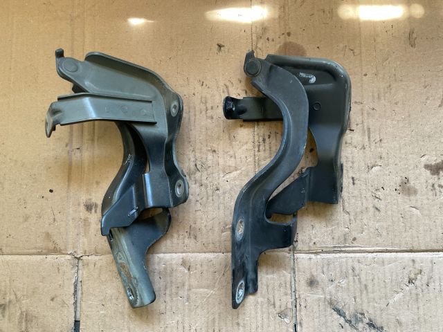 bontott OPEL ANTARA Motorháztető Zsanér Pár