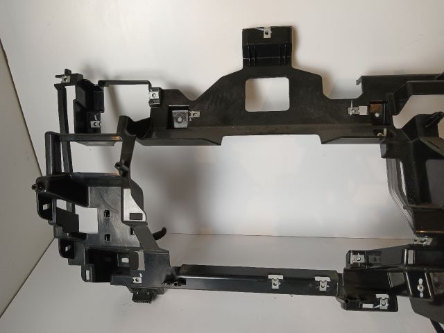 bontott OPEL ANTARA Műszerfal Tartó Vas