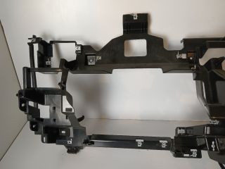 bontott OPEL ANTARA Műszerfal Tartó Vas