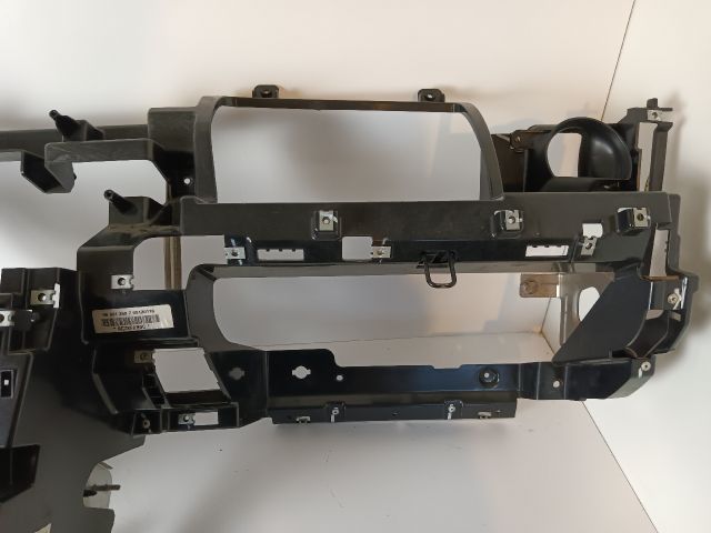 bontott OPEL ANTARA Műszerfal Tartó Vas