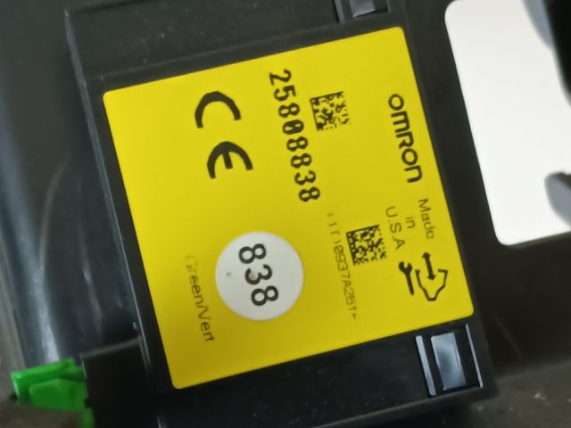 bontott OPEL ANTARA Műszerfal Tartó Vas