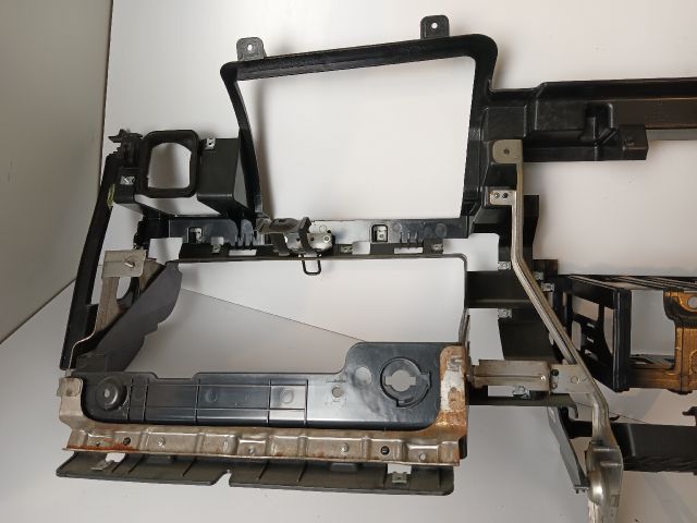 bontott OPEL ANTARA Műszerfal Tartó Vas