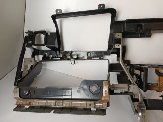 bontott OPEL ANTARA Műszerfal Tartó Vas