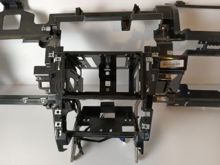 bontott OPEL ANTARA Műszerfal Tartó Vas