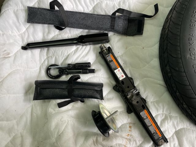 bontott OPEL ANTARA Pótkerék