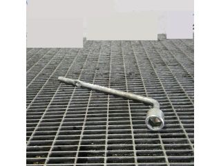 bontott OPEL ANTARA Szerszámkészlet