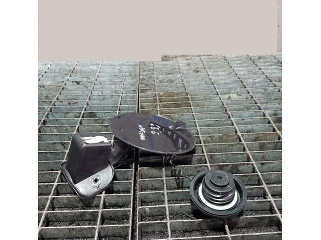 bontott OPEL ANTARA Tankajtó