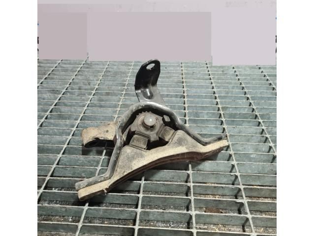 bontott OPEL ANTARA Tartó Bak