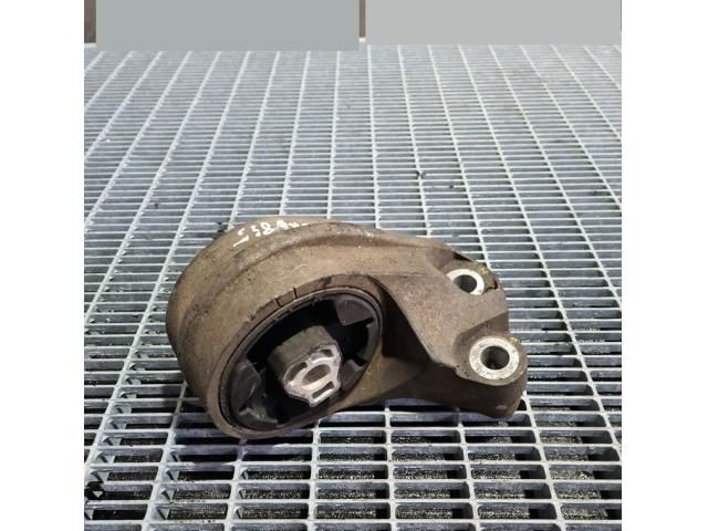 bontott OPEL ANTARA Tartó Bak