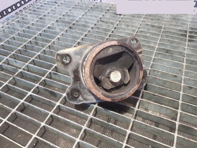 bontott OPEL ANTARA Tartó Bak