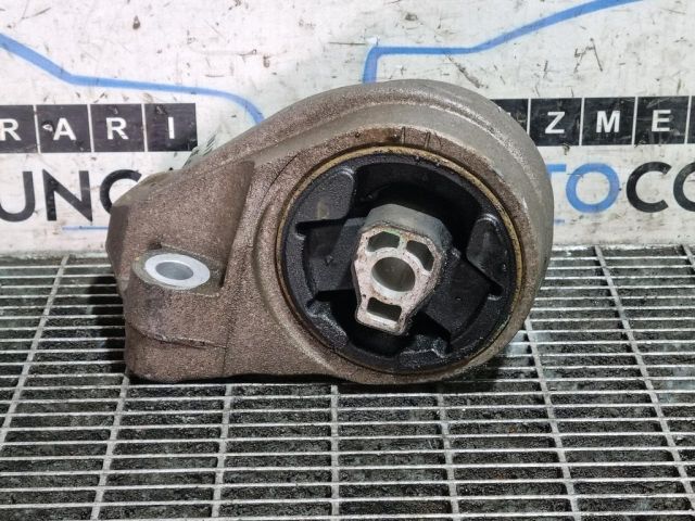 bontott OPEL ANTARA Tartó Bak