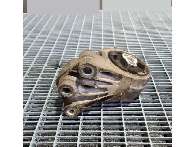 bontott OPEL ANTARA Tartó Bak