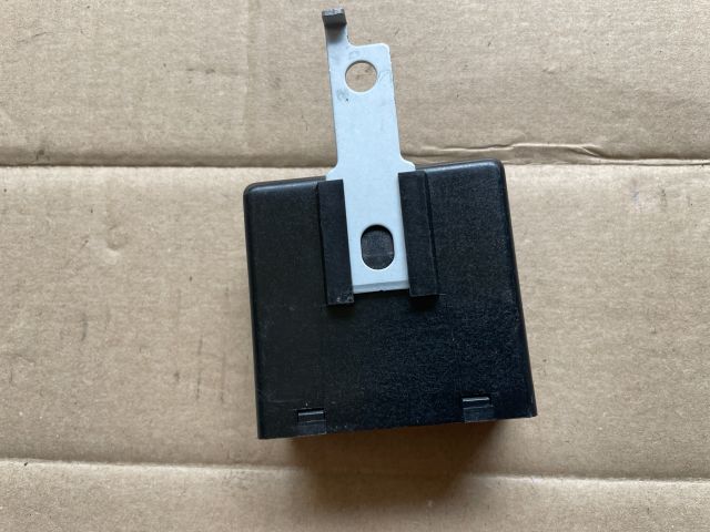 bontott OPEL ANTARA Tükör Állító Elektronika